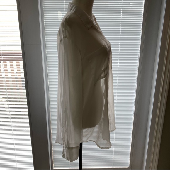 🌸5/$25🌸
 Bluenotes | Size L | Two Blouses - Picture 6 of 8